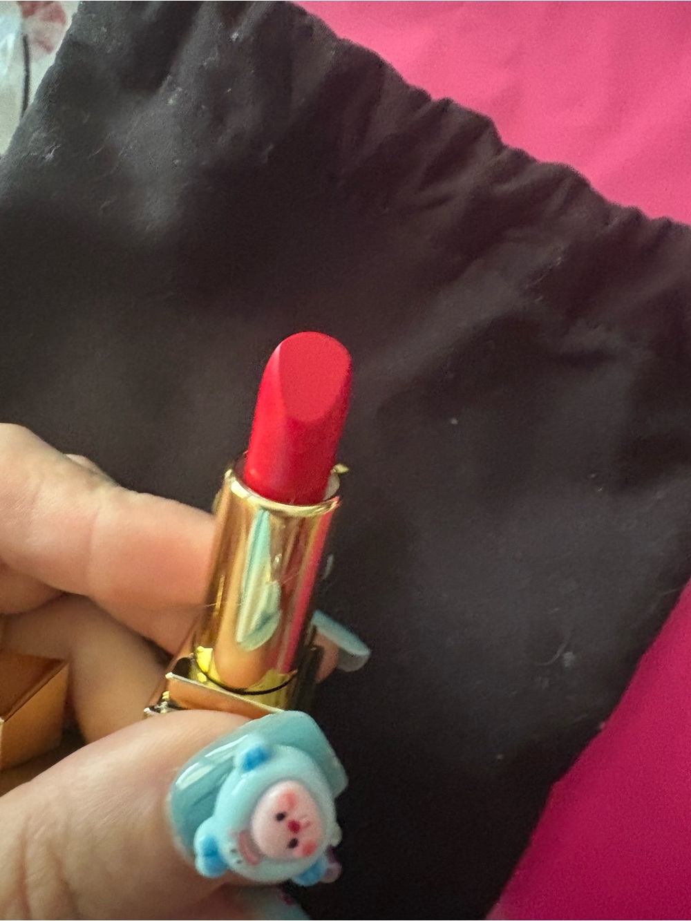 Yves Saint Laurent Red Lipstick mini and drawstring bag- Sleek Gold Finish - Picture 5 of 5